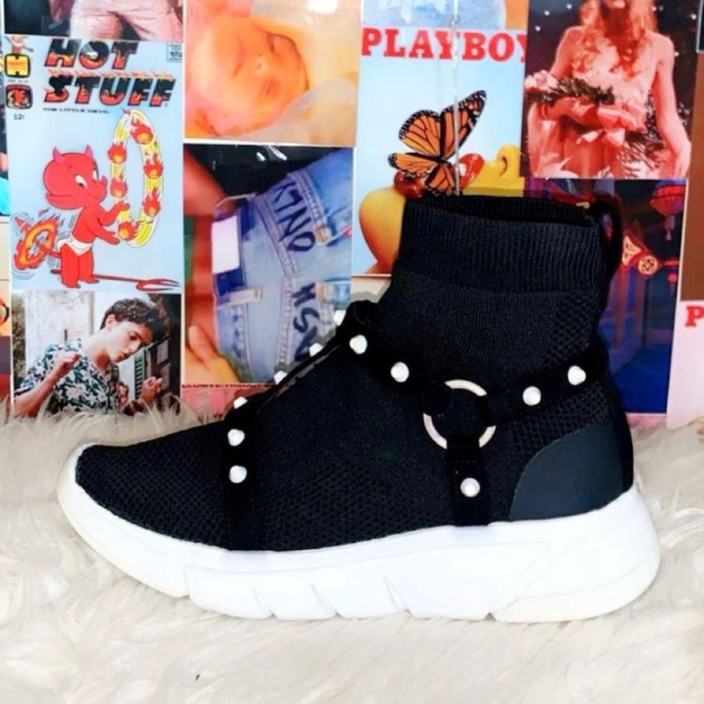 Kendall and kylie cage shoes